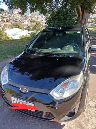 FORD FIESTA 1.6 ROCAM 8V FLEX 4P MANUAL FORD FIESTA 1.6 ROCAM 8V FLEX 4P MANUAL